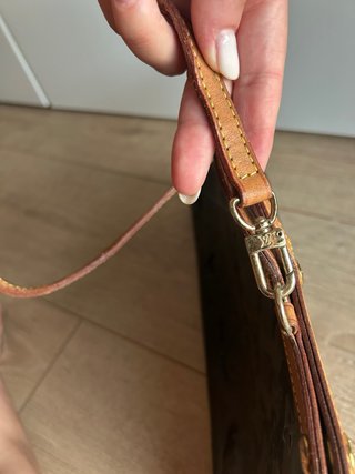 Bolso Louis Vuitton Roxbury amarante