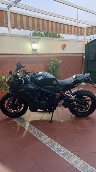 Honda CBR650R 35KW Limitada A2 Garantía oficial.