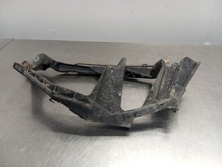 SOPORTE FARO IZQUIERDO MITSUBISHI COLT CZ3 BERL.