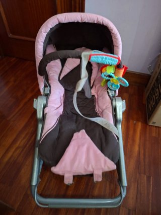 Hamaca para bebé rosa y marrón