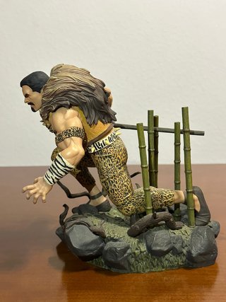 Figura Kraven el Cazador Marvel – Diamond Select