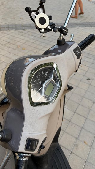 Piaggio Liberty 125 Scooter Beige/Marrón