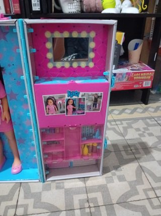Maleta de muñeca Nancy con accesorios