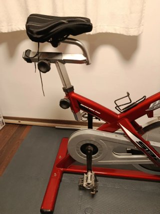 Bicicleta Spinning BH STB2 Roja