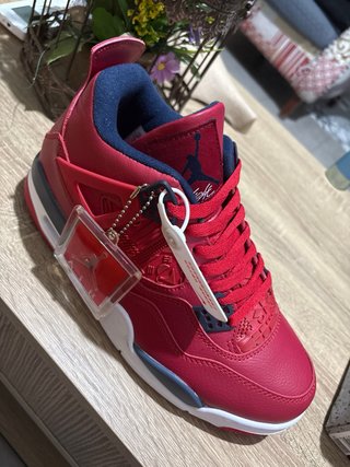 Jordan 4 Retro SE FIBA T.44