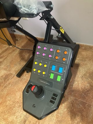 Volante Hori + Botonera Logitech + Soporte
