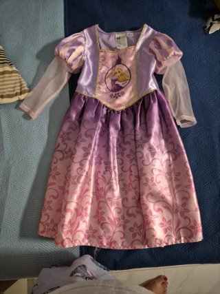 Disfraz Princesa Rapunzel H&M. Talla 3-4 años