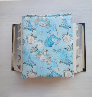 Funda libro algodón acolchada princesa