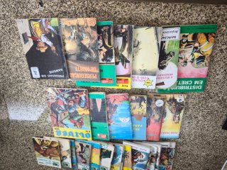 Conjunto de mini livros antigos