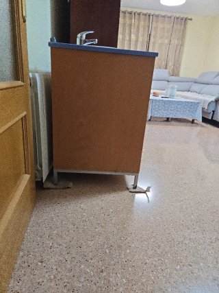 Mueble de baño con lavabo y cajones