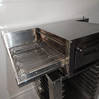 Horno de túnel eléctrico