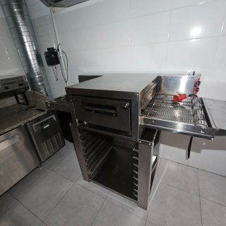 Horno de túnel eléctrico