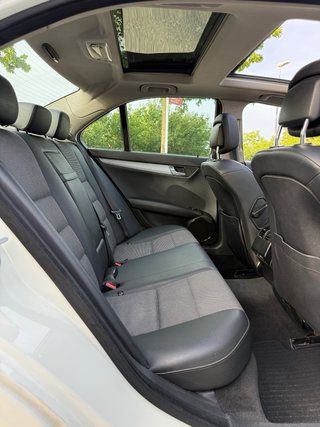 Mercedes-Benz C220 2012
