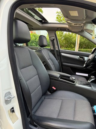 Mercedes-Benz C220 2012