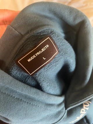 Sudadera Nude Project con estampado