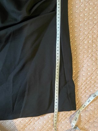 Vestido negro corto mangas transparentes