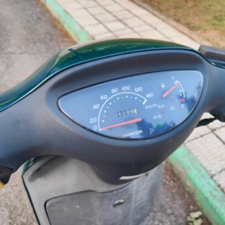 Honda Scoopy SH100 Scooter Automática