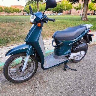 Honda Scoopy SH100 Scooter Automática