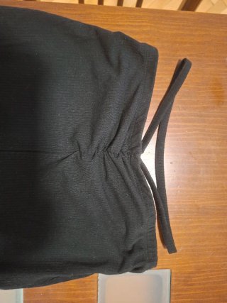 Pantalón acampanado negro