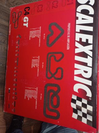 Scalextric GT C4 Ferrari Red Bull