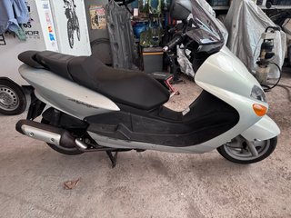 Yamaha Majesty 125 Plata