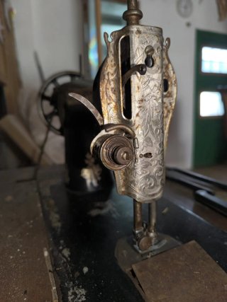 Máquina de coser Singer antigua