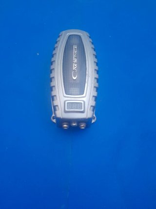 Condensador 2F 24V con Voltímetro