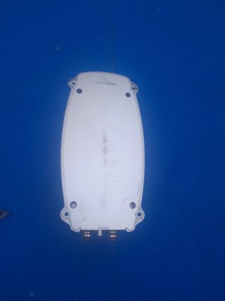 Condensador 2F 24V con Voltímetro