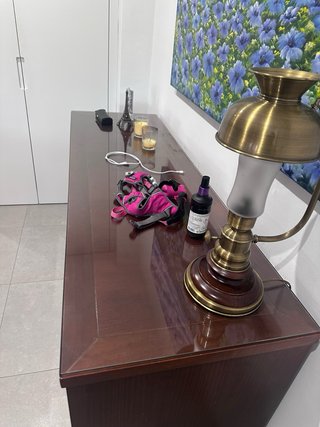 Aparador recibidor madera y cristal