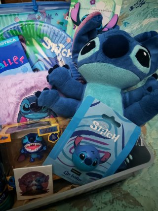 Lote productos Stitch Disney nuevos.