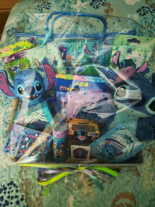 Lote productos Stitch Disney nuevos.