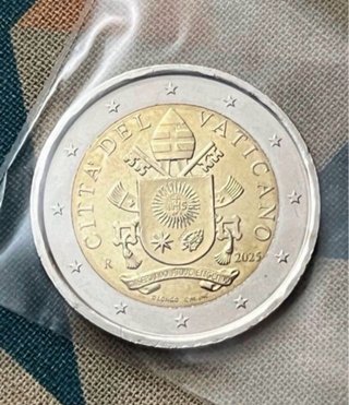 2€ Vaticano 🇻🇦 2025 Escudo papal Papa Francisco.
