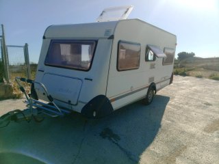 Caravana Knaus 450 FU
