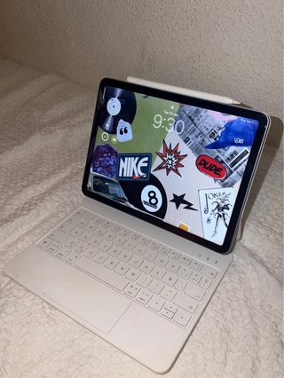 iPad Air M2 256GB Azul 11" + Pencil Pro + Teclado
