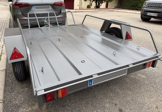 Remolque nuevo para 3 motos