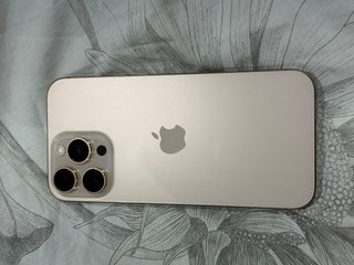 iPhone 16 Pro Max 1TB Dorado