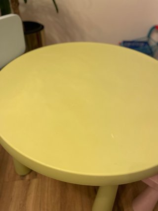 Mesa y 2 Sillas IKEA Infantil