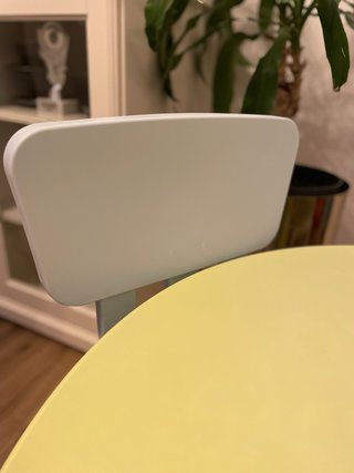 Mesa y 2 Sillas IKEA Infantil