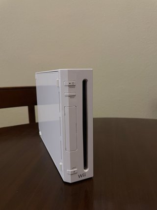Lote “Nintendo Wii” con juegos, figuras y más!