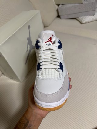 Air Jordan Retro 4 SP