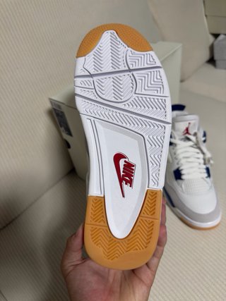 Air Jordan Retro 4 SP