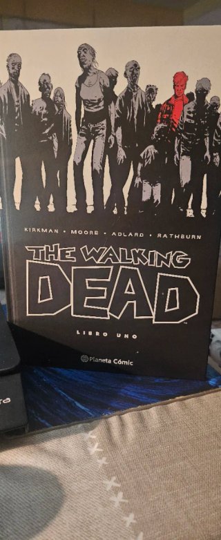 The Walking Dead nº 01/08 y 02/08