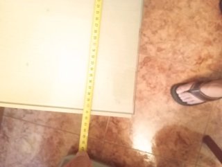 Mesita auxiliar con ruedas y tapa de cristal