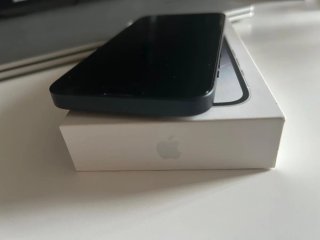 iPhone 13 128GB Negro/Azul Marino