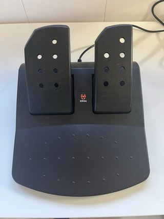 Volante K-WHEEL con pedales y palancas