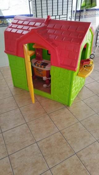 Casita de juguete infantil