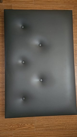 Cabecero tapizado negro