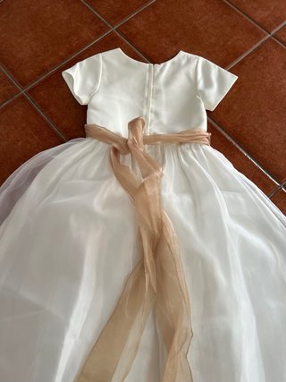 Traje de Comunión Organdí y Raso talla 10.