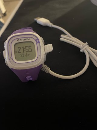 Garmin Forerunner 10 Morado/Blanco