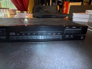Luxman T-120L Sintonizador AM/FM Digital